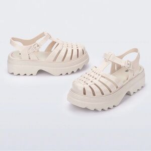 MELISSA Possession Platform II Jelly Sandal